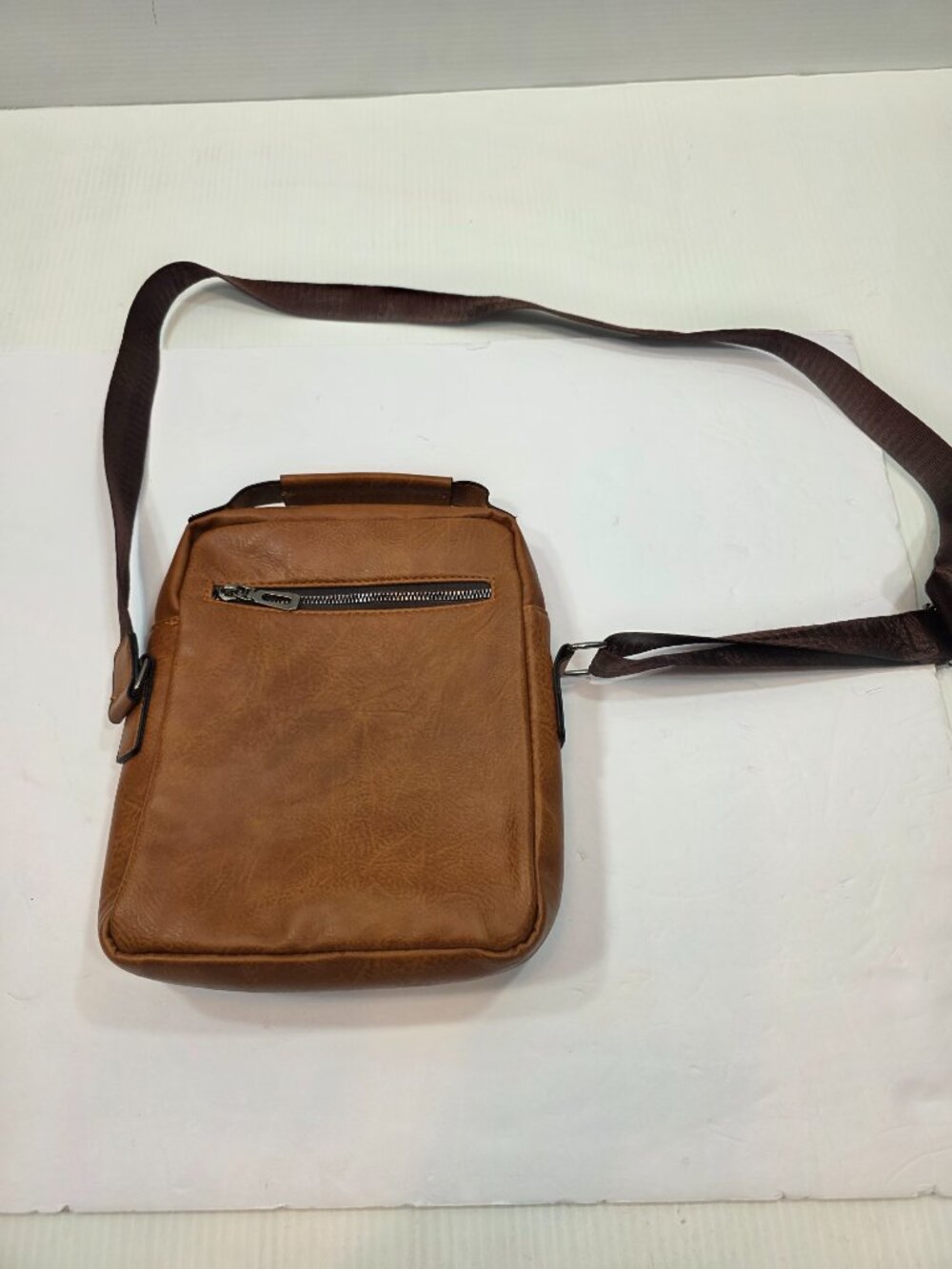 Weixler Unisex Brown Leather Crossbody Bag - Picture 10 of 10